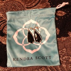 Kendra Scott Carla drop earrings